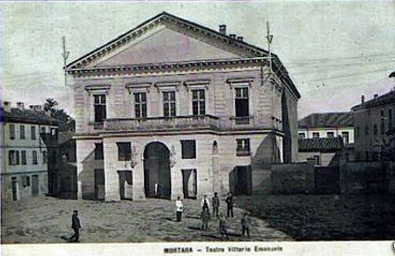1911 Piazza del Teatro.jpg
