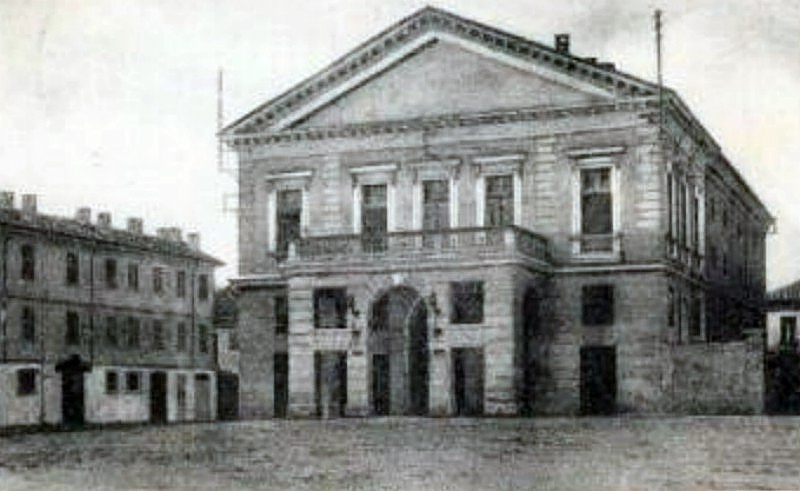 1934 Piazza del Teatro.jpg