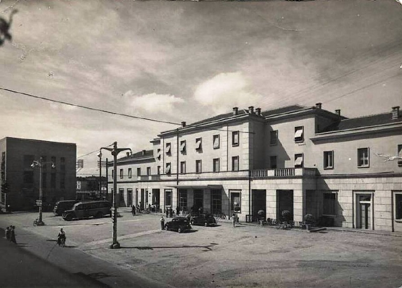 1948 Stazione FFSS.jpg