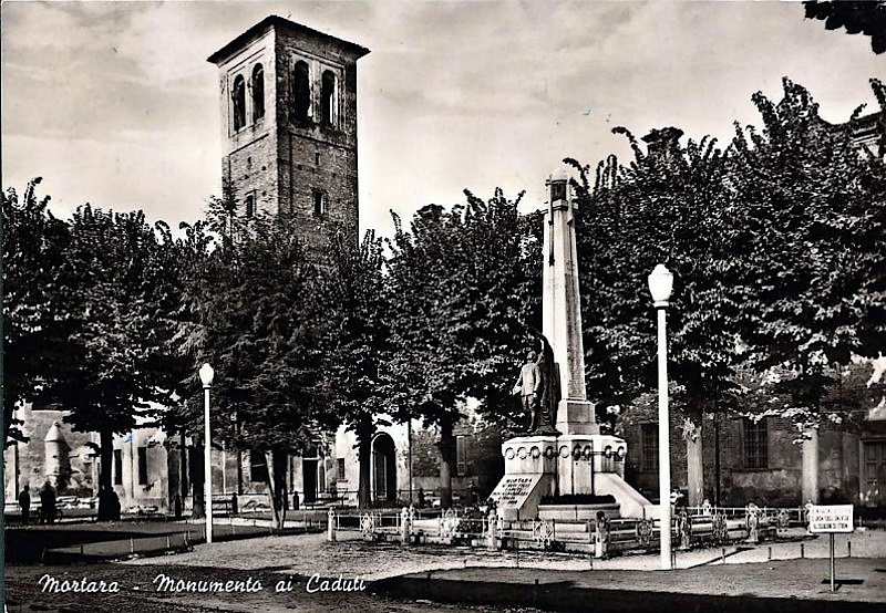 1955 Piazza Carlo Alberto.jpg