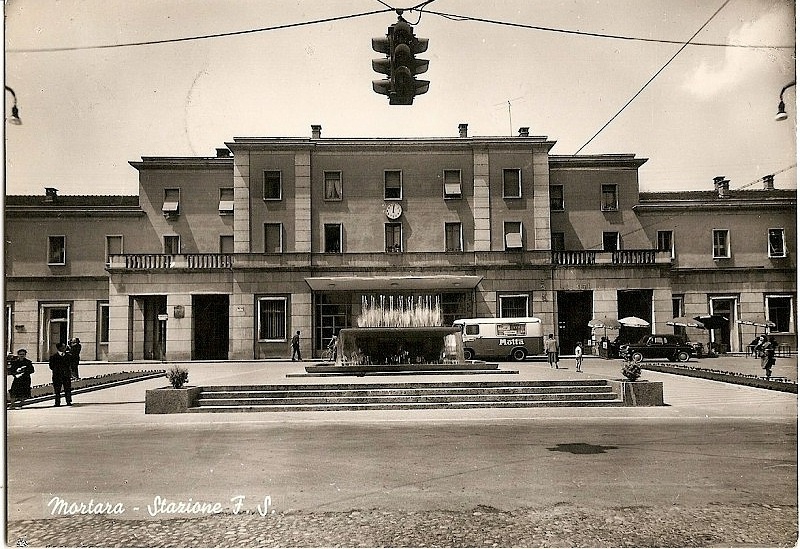 1958 Stazione FFSS.jpg