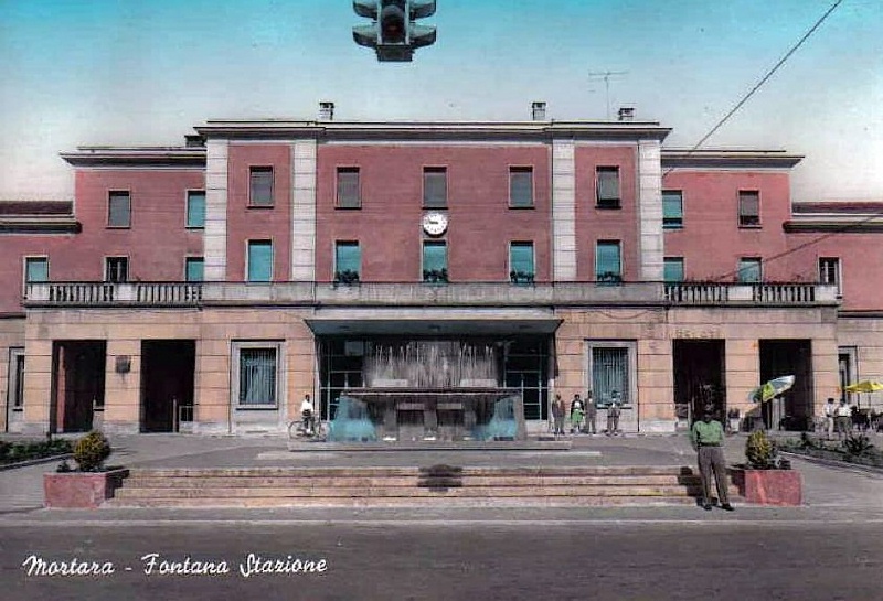 1967 Stazione FFSS a.jpg