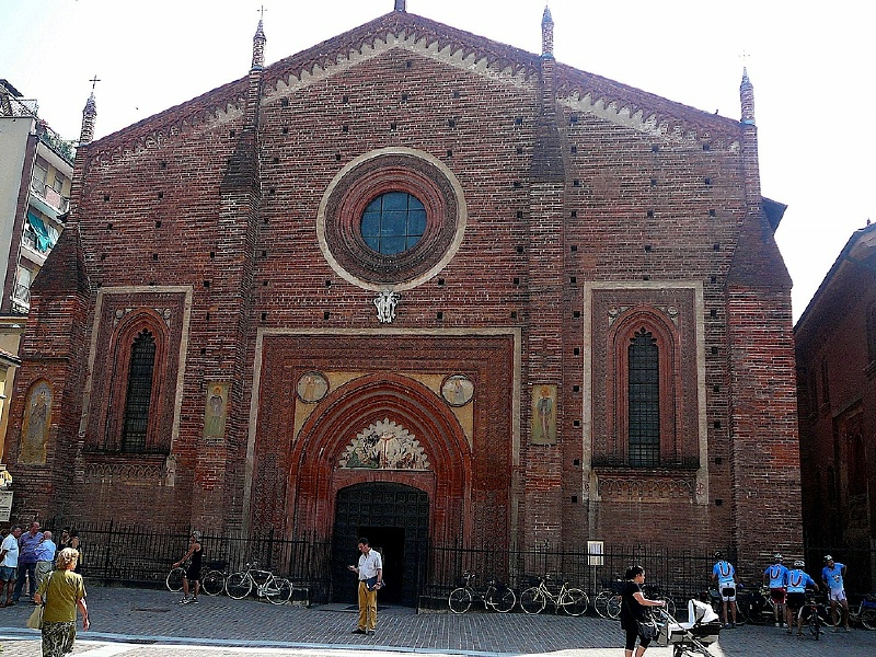 1981 Chiesa S Lorenzo.jpg