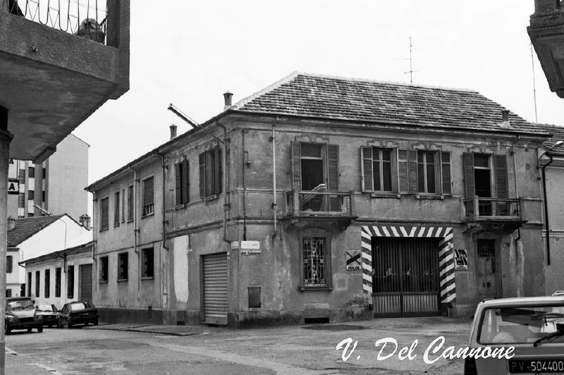 1982 Via del Cannone e ..... Garage Pero.jpg