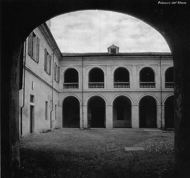 1995 Palazzo del Moro Vista dell'interno.jpg