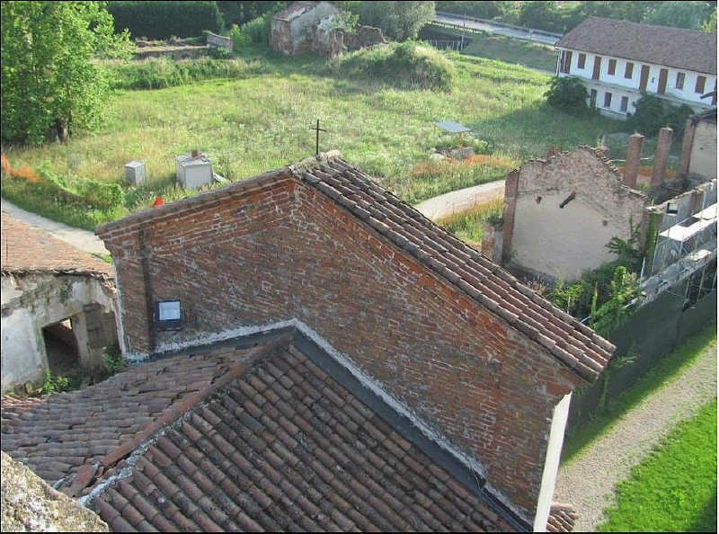 1998 Sant Albino Vista dal campanile dei ruderi della cascina.jpg