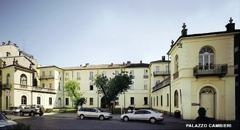 2002 Palazzo Cambieri.jpg