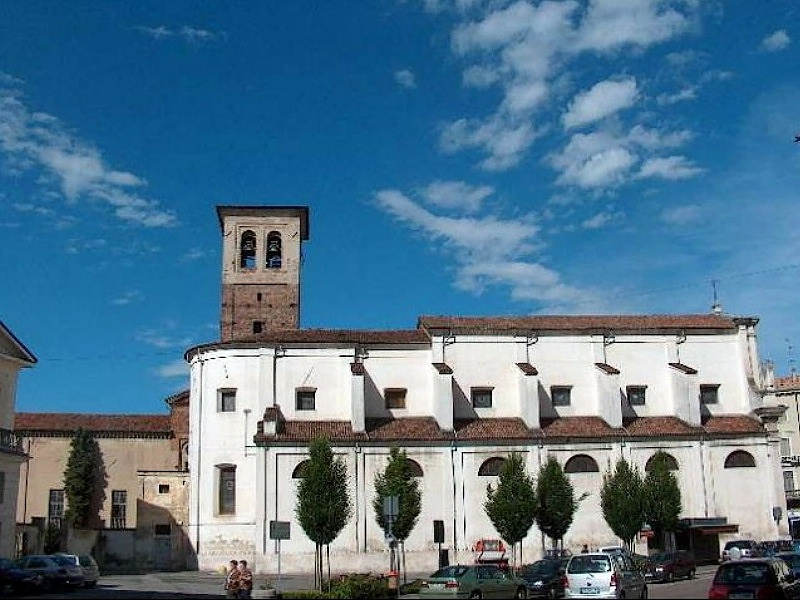 2004 Chiesa Santa Croce.JPG