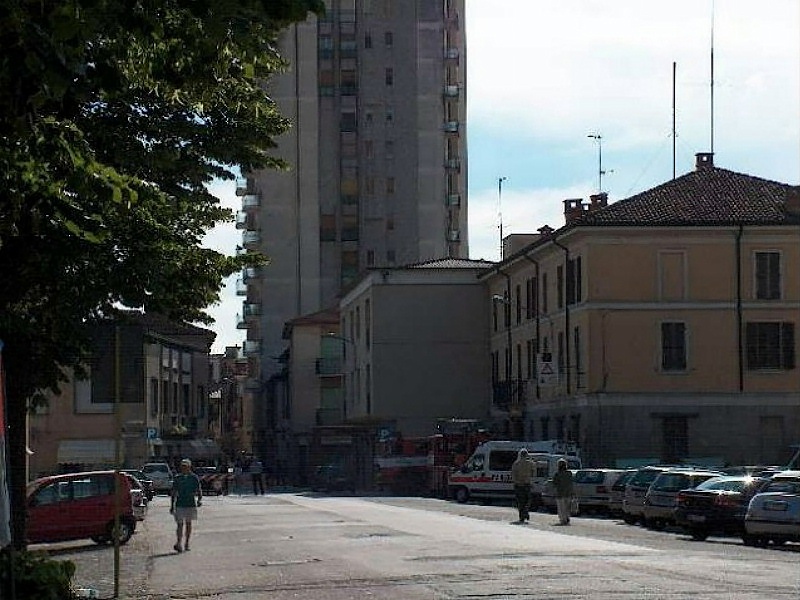 2004 Piazza Trieste.JPG