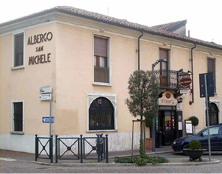 2013 Albergo San Michele.jpg