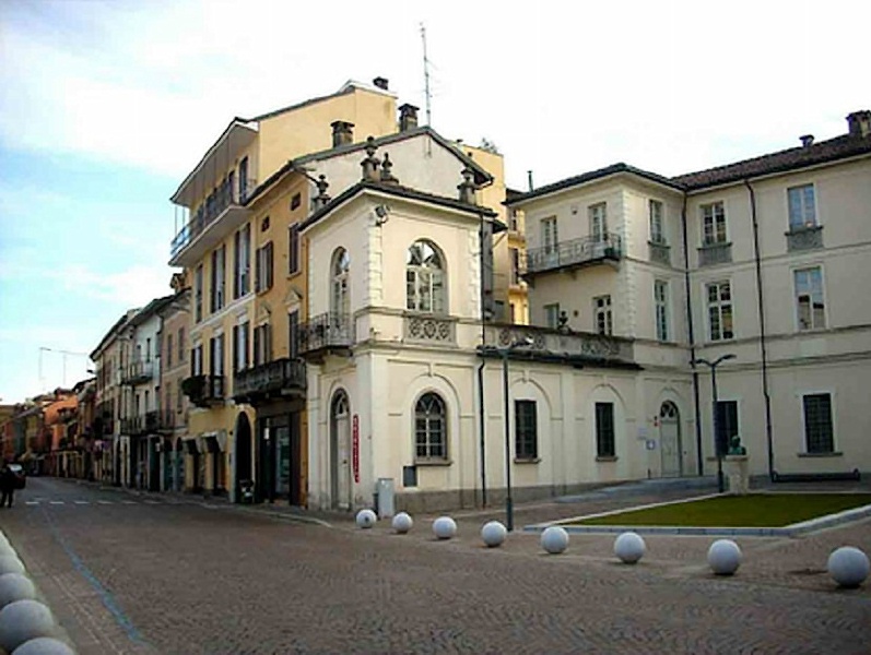 2013 Palazzo Cambieri.jpg